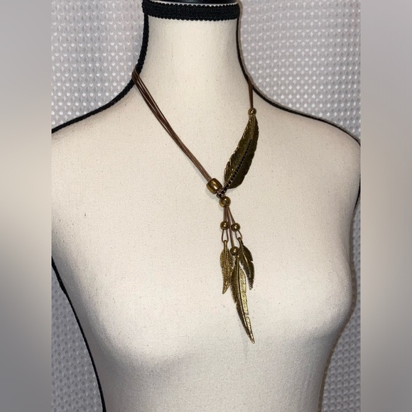 Women’s Bohemian black Rhinestone Feather Pendant Faux Leather Rope Necklace - Picture 3 of 10